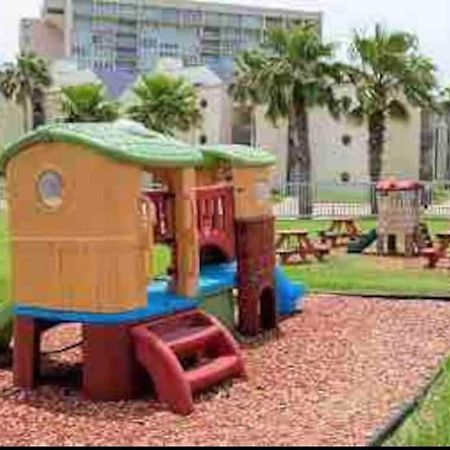Bahia Mar Solare Tower 6Th Floor Oceanview Condo 3Bd 3Ba W Pools South Padre Island Exterior photo